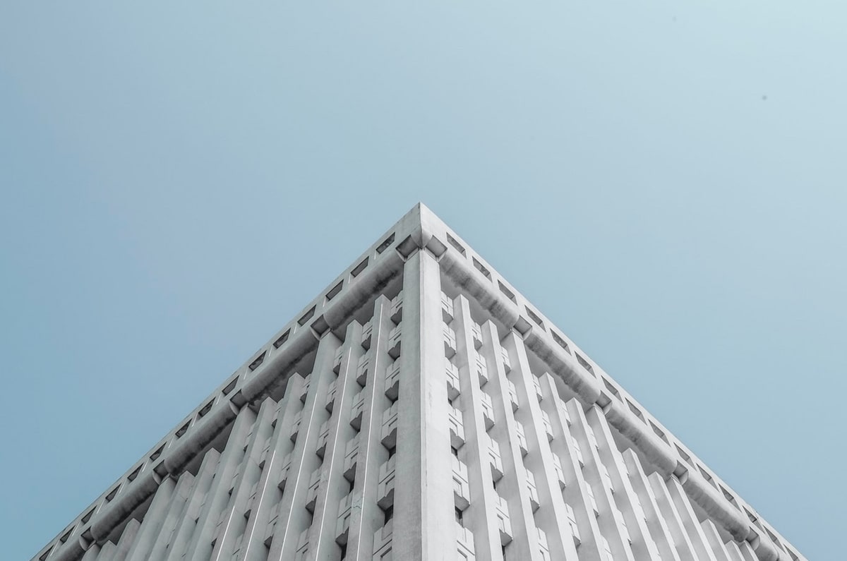 杨笠代言英特尔引爆舆论：一场代言如何演变成全网抵制风暴？